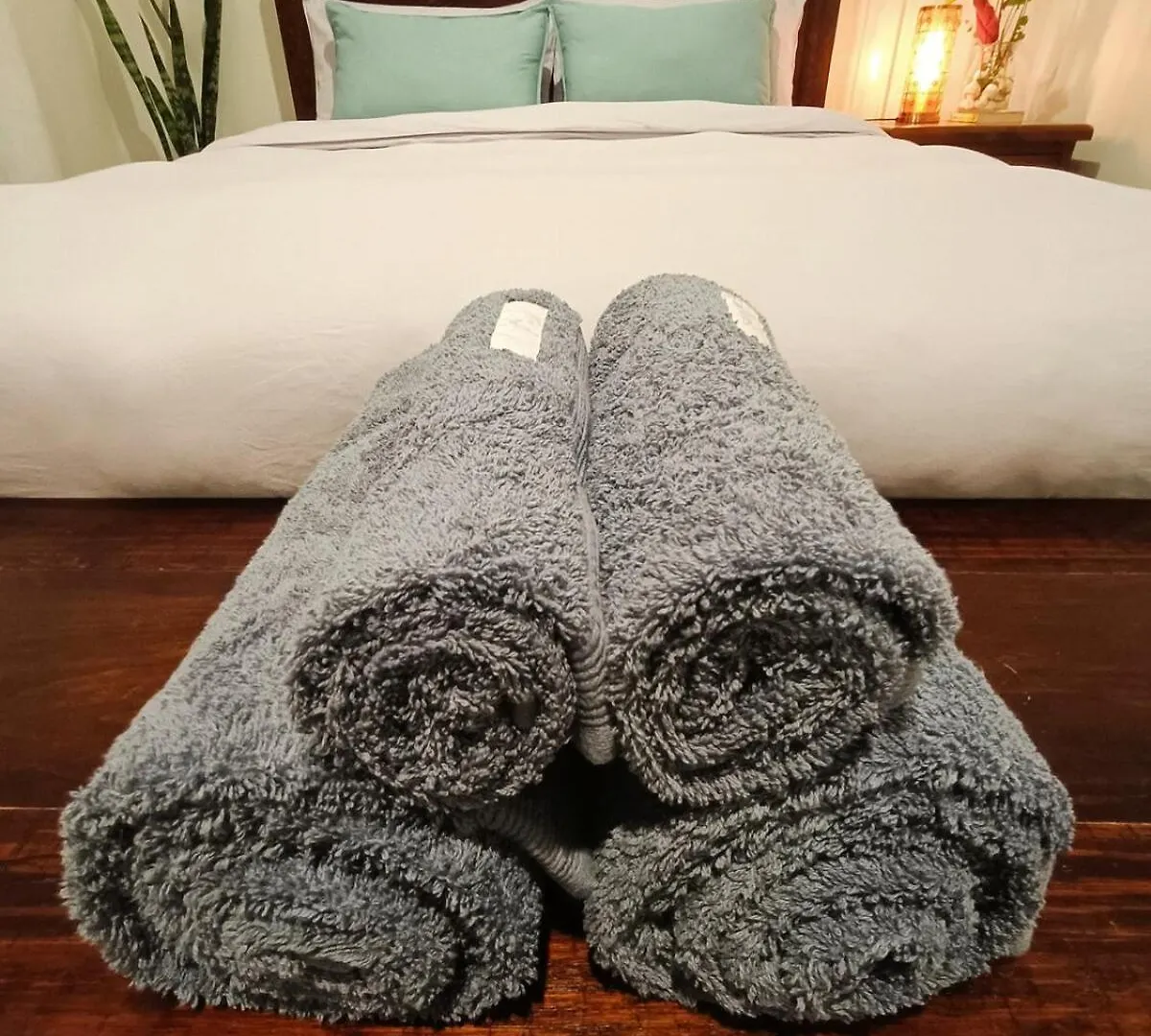 Deluxe Queen Room Holmview